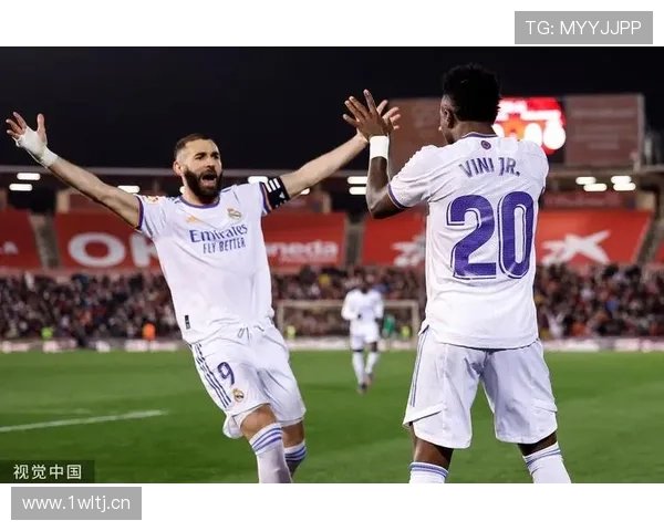 【球星】边路突破无往不利!维尼修斯助皇马德比战全身而退